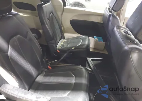 2018 Chrysler Pacifica Touring L z USA, uszkodzony, nr VIN 2C4RC1BG1JR316903